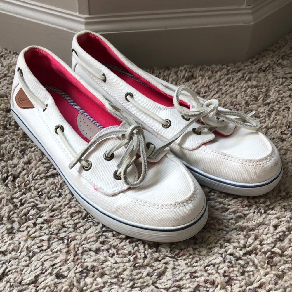 Size 7 Women’s Sperry- like new, pink and white